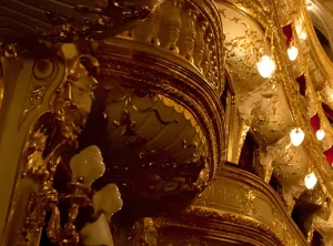 Опера: главное